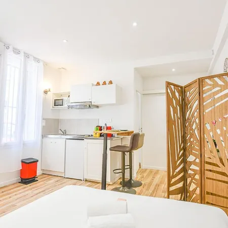 Studio Neuf Avec Ac Proche Castellane Et Metro Apartment