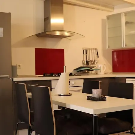 Pavillon En Loft 87 M 10e, Jacuzzi Apartment