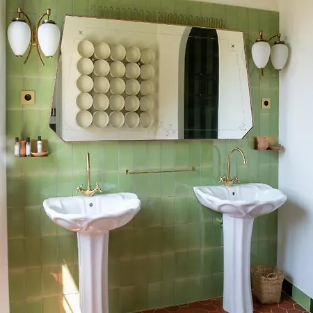 Les De La Releve Bed & Breakfast