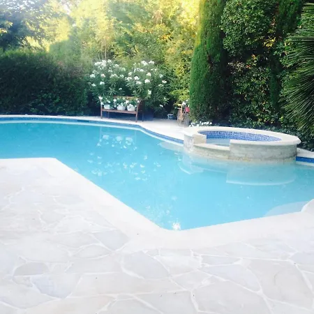 Villa Contemporaine Avec Piscine *