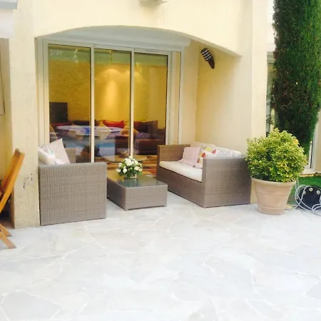 Contemporaine Avec Piscine Villa Marseille