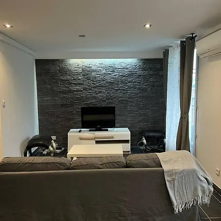 Apartment Grand Climatise Et Fonctionnel Marseille