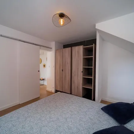 *le Beluga* Air Conditioning/jacuzzi/garden/park