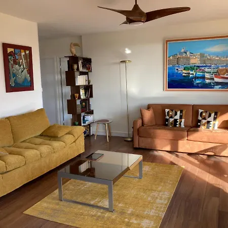 Et Pinede Calanques Apartment