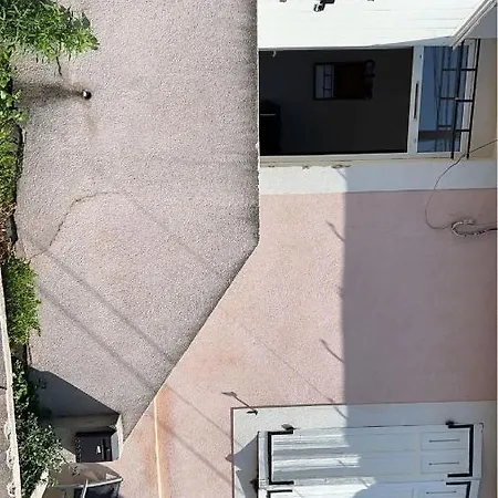 Petite Maison