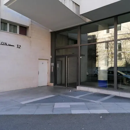 Apartment La Major, T2 Standing Avec Parking *