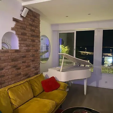 La Flibuste Des Goudes: Calanques Seaside Retreat With Gardens Marseille