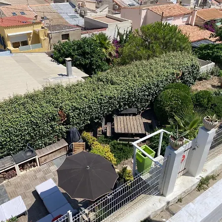 Holiday home La Flibuste Des Goudes: Calanques Seaside Retreat With Gardens Marseille