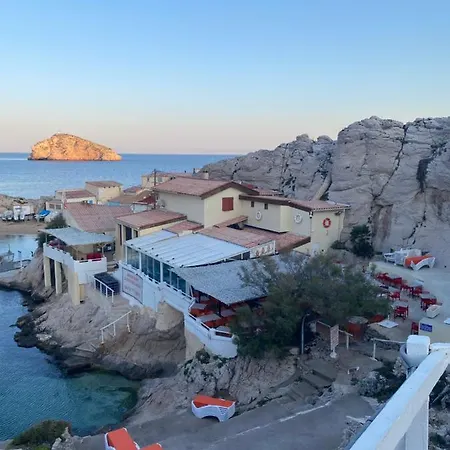 Holiday home La Flibuste Des Goudes: Calanques Seaside Retreat With Gardens *