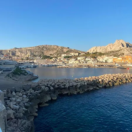 La Flibuste Des Goudes: Calanques Seaside Retreat With Gardens Holiday home