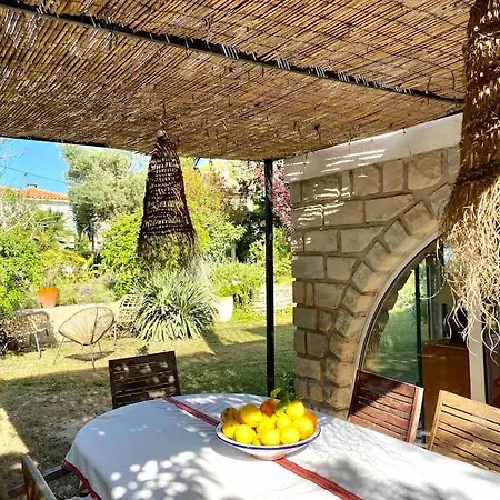Calme Grand Jardin Bord De Mer. Parking Villa