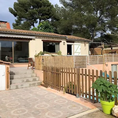 Holiday home Maison Avec Piscine Aux Portes Des Calanques *