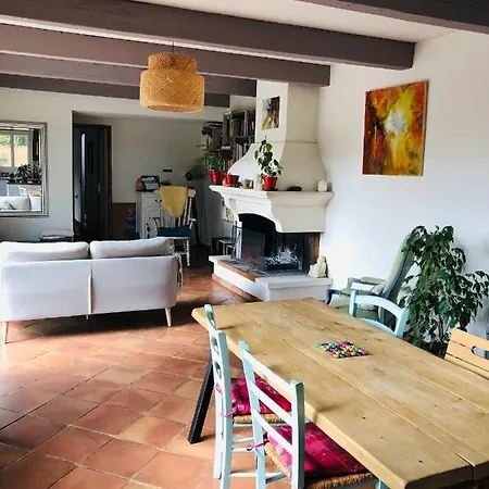 Maison Avec Piscine Aux Portes Des Calanques Holiday home Marseille