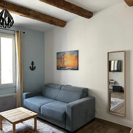 Coeur Panier - Charmant T2 Entierement Equipe * Marseille