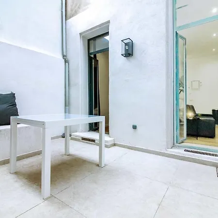 1 Bedroom With Terrace - Prefecture Apartment Marseille