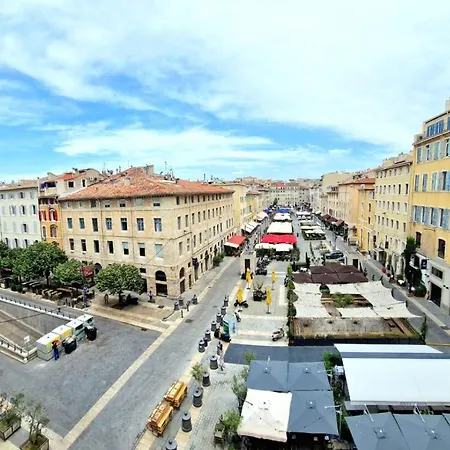 Studio Idealement Situe / Pl Aux Huiles/vieux Port Marseille
