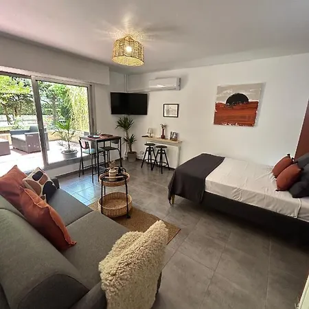 D'edmond Rome Favier Apartment Marseille