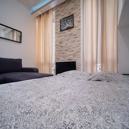 Apartment Equipe 2 A 4 Couchages Au Coeur Du Vieux Port *