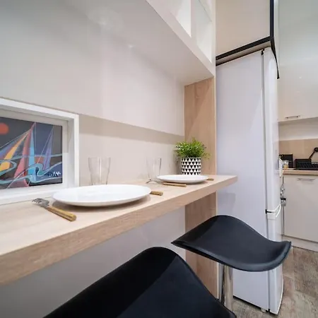 Apartment Equipe 2 A 4 Couchages Au Coeur Du Vieux Port *