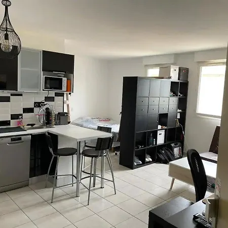 Apartment Panier De Papet, Velodrome/prado Avec Terrasse 3 *