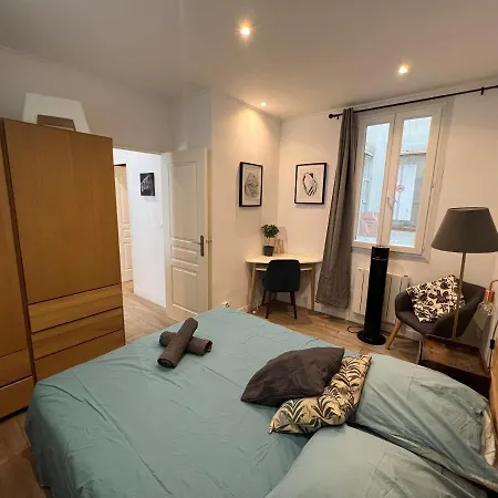 Le Cosy De L'eveche Apartment *