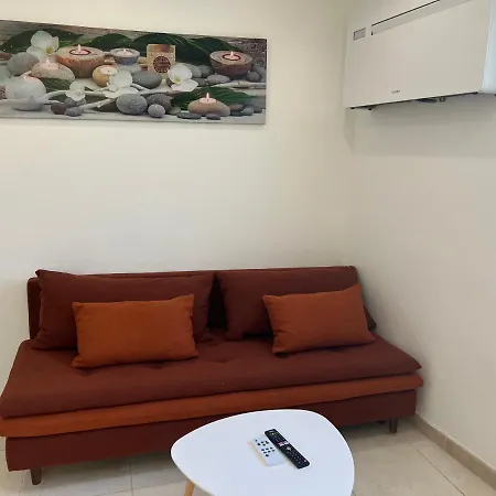Apartment Au Bor De Marseille