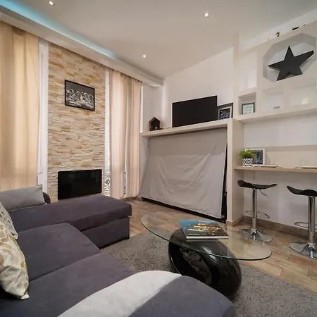 Apartment Equipe 2 A 4 Couchages Au Coeur Du Vieux Port *