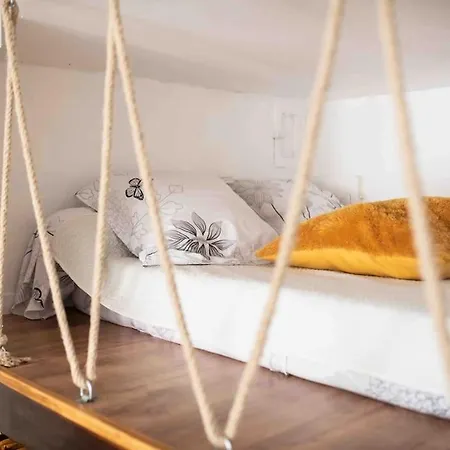 Cosy Vieux Port Apartment *