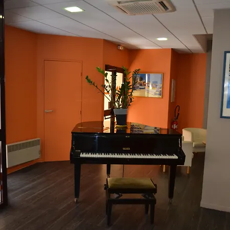 Ibis Centre Prefecture Hotel