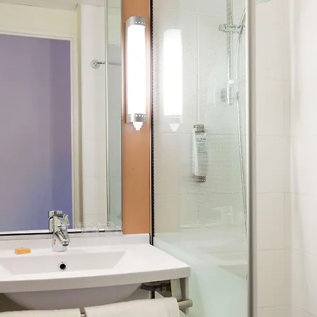 Ibis Centre Prado Velodrome Hotel 3*