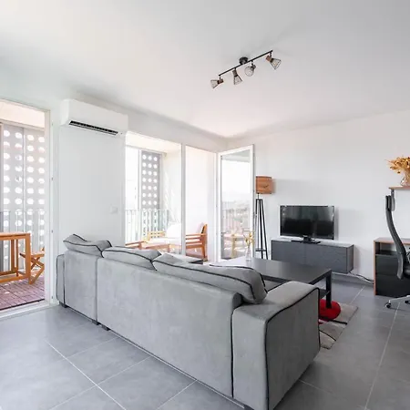T2 Entre Plage Et Centre Ville-terrasse/parking Apartment *
