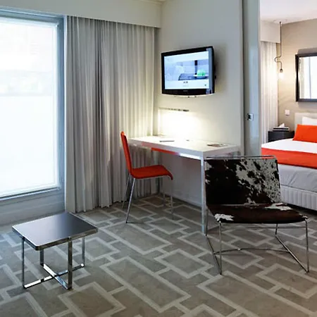 Adagio Timone Aparthotel 3*