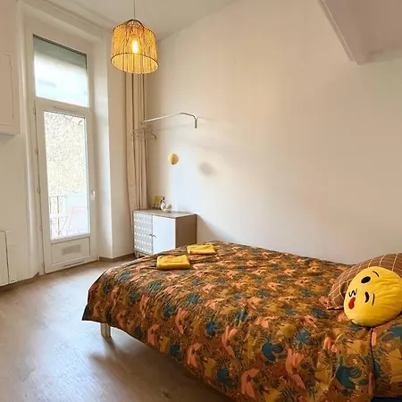 Pleasant 3-bedroom Flat In The Center Of Apartment *