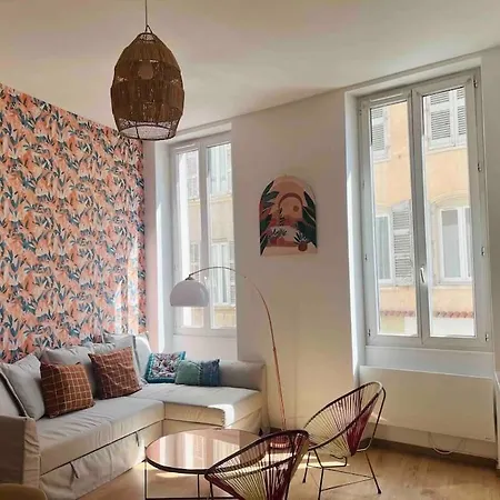 Pleasant 3-bedroom Flat In The Center Of * Marseille