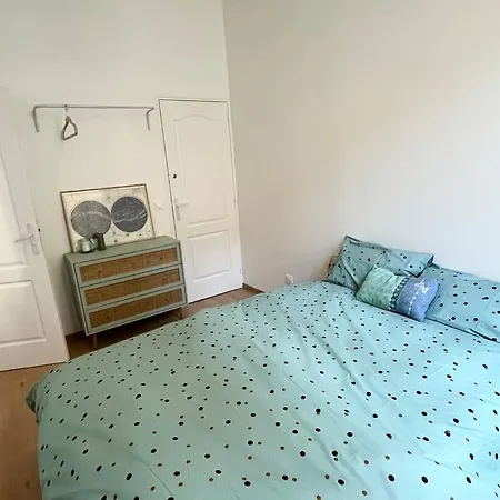 Apartment Pleasant 3-bedroom Flat In The Center Of Marseille