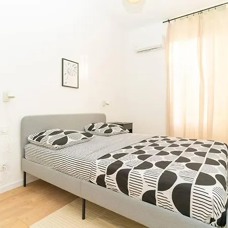 Le Rome -hyper Centre 3 Chambres Climatises Apartment