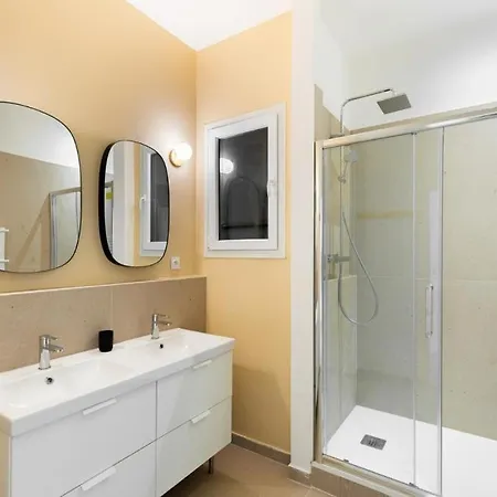 Apartment 90m2 Design, Calme, Wifi, Clim, Netflix Marseille