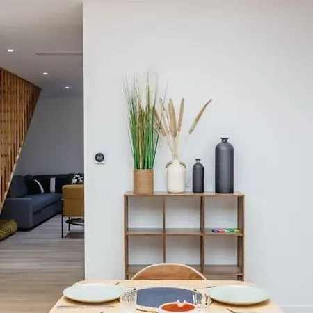 Duplex Terrasse Vieux Port 8pers Apartment *