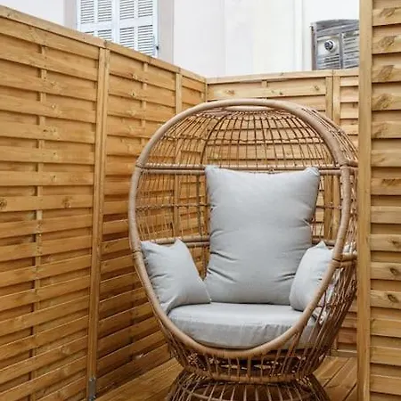 Duplex Terrasse Vieux Port 8pers Apartment