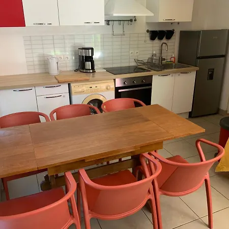 Apartment T3 Jardin 1 Km La !