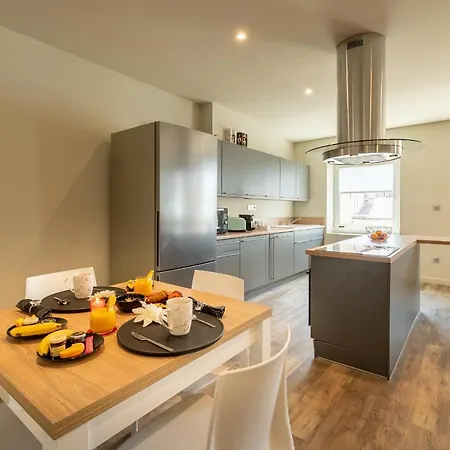 Apartment Standing Vieux Port 110 M2,