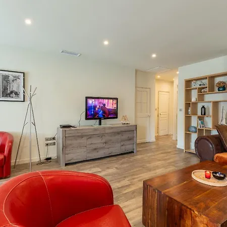 Standing Vieux Port 110 M2, Apartment *