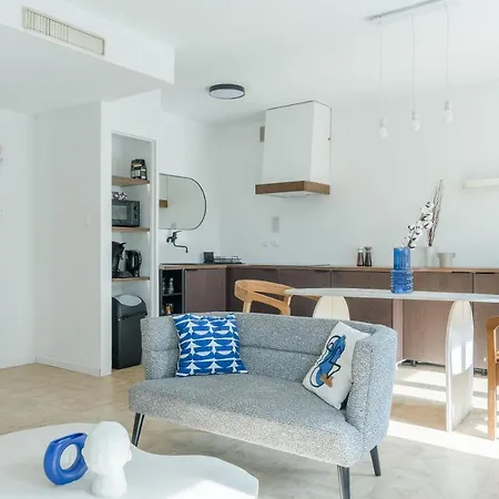 Apartment T2 En Centre - Castelane *
