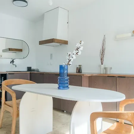 Apartment T2 En Centre - Castelane