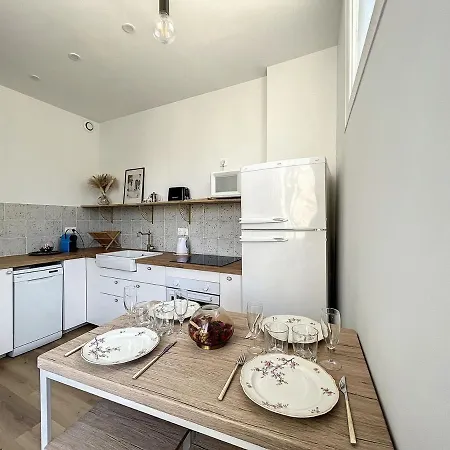 Apartment Charmant Renove - Central & Spacieux - Les Freres De La Loc' Marseille