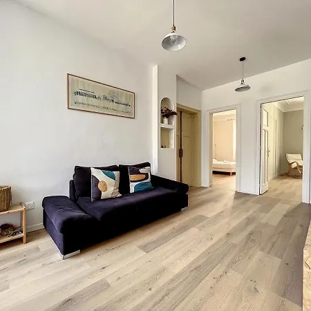 Apartment Charmant Renove - Central & Spacieux - Les Freres De La Loc'