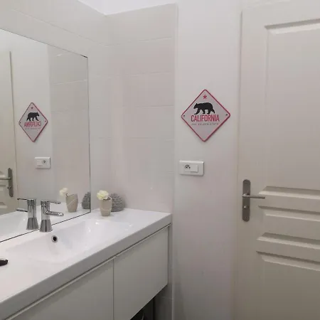 Apartment Venture *