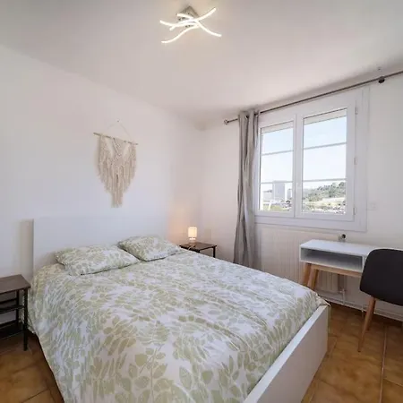 Apartment Tout Equipe Traversant 6 A 8 Couchages *