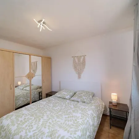 Apartment Tout Equipe Traversant 6 A 8 Couchages *