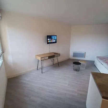 Equipe 2 A 4 Couchages St Charles * Marseille